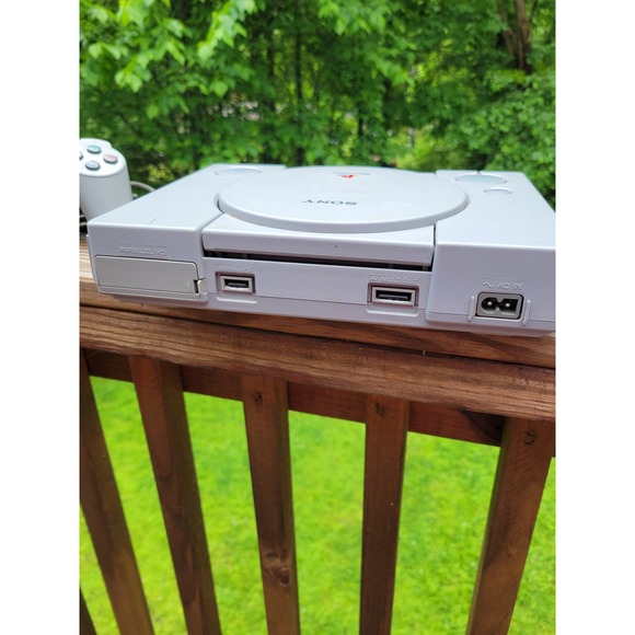 Sony PlayStation PS1 Console with Game Controller TURNS ON/Gameplay Not Tested - Picture 4 of 4